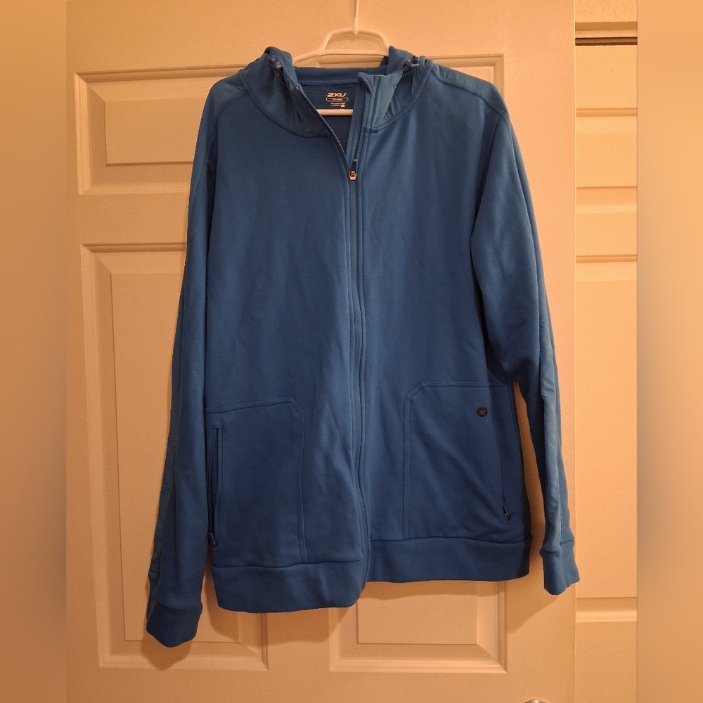 2XU Full Zip Hoodie Light Blue Size XXL